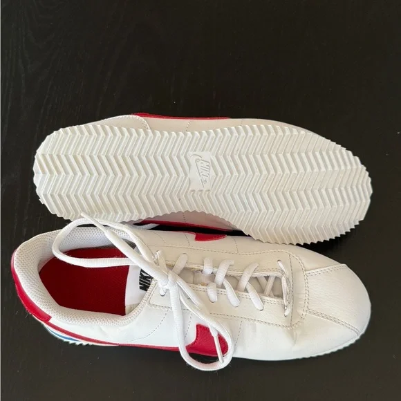 Nike Kids Cortez Leather White Sneakers Size 7 Youth - Picture 6 of 9